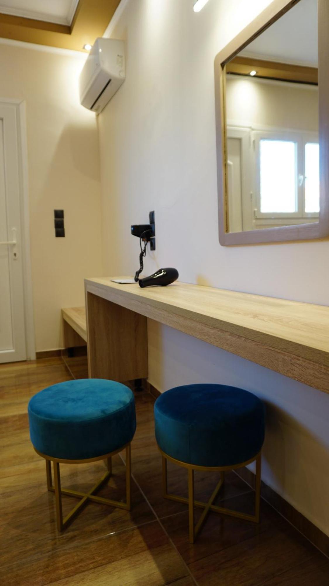 Hotel Marilena Митимна Екстериор снимка
